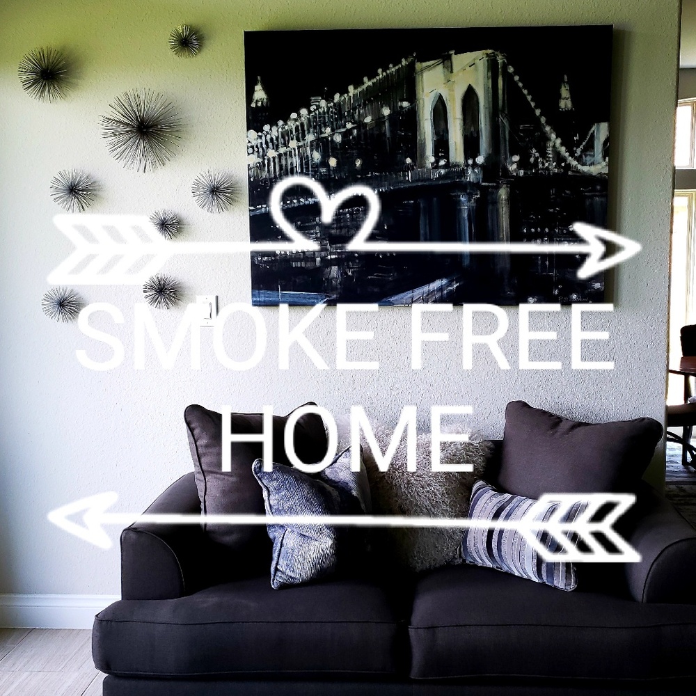 Smoke Free Closet💖🚭💖